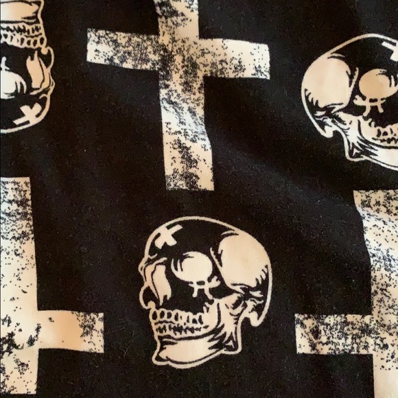 Skull Cross Leggings - Picture 2 of 2